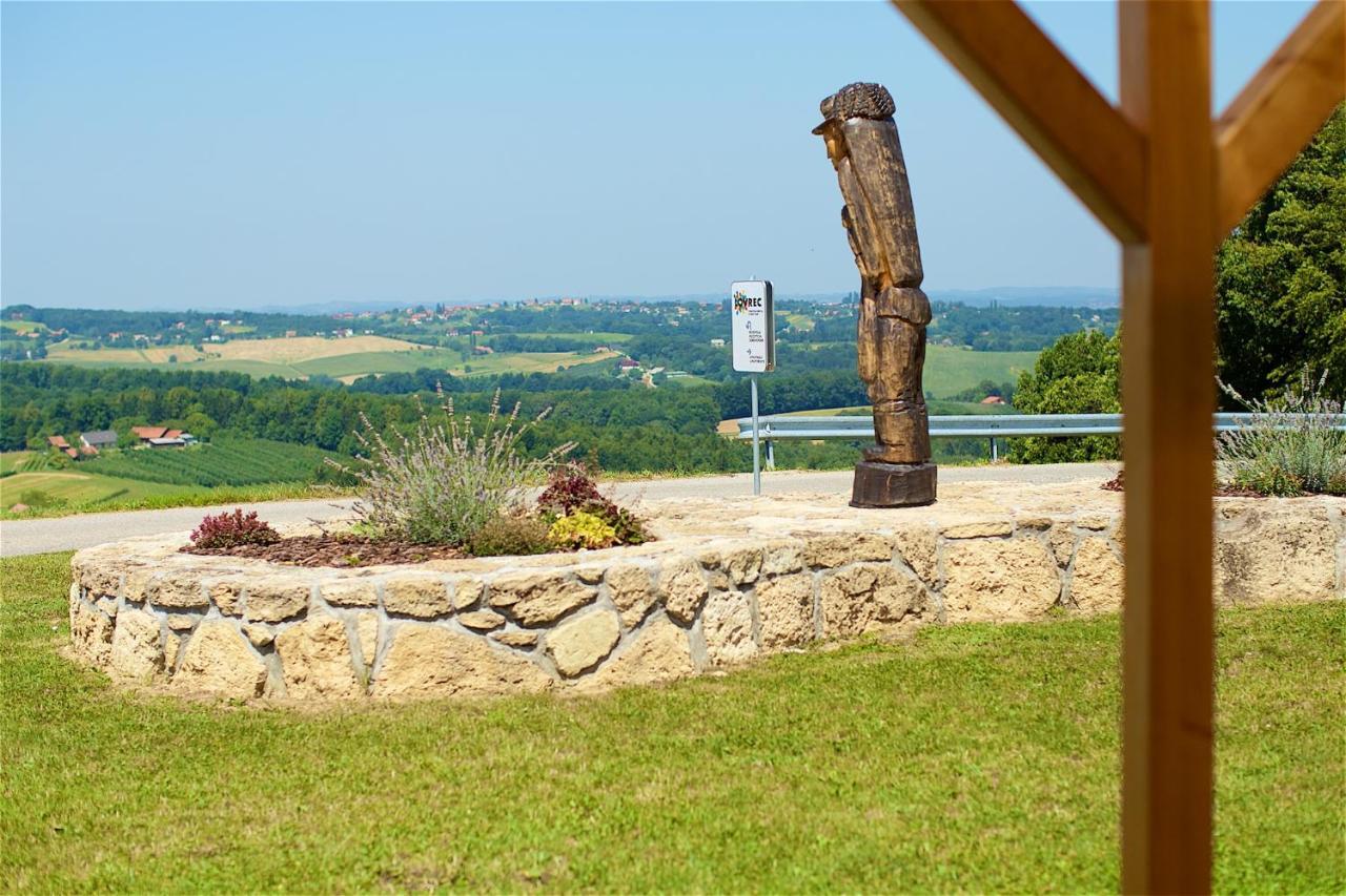 Jirsovci Tourist Farm Apartments Lovrec מראה חיצוני תמונה
