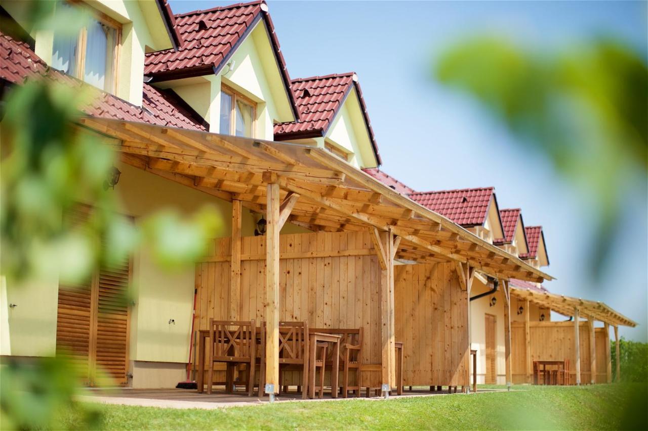 Jirsovci Tourist Farm Apartments Lovrec מראה חיצוני תמונה