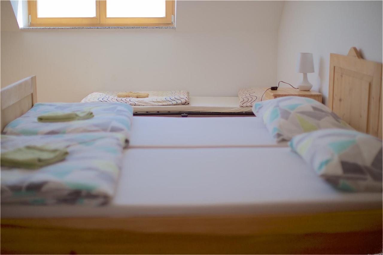 Jirsovci Tourist Farm Apartments Lovrec מראה חיצוני תמונה