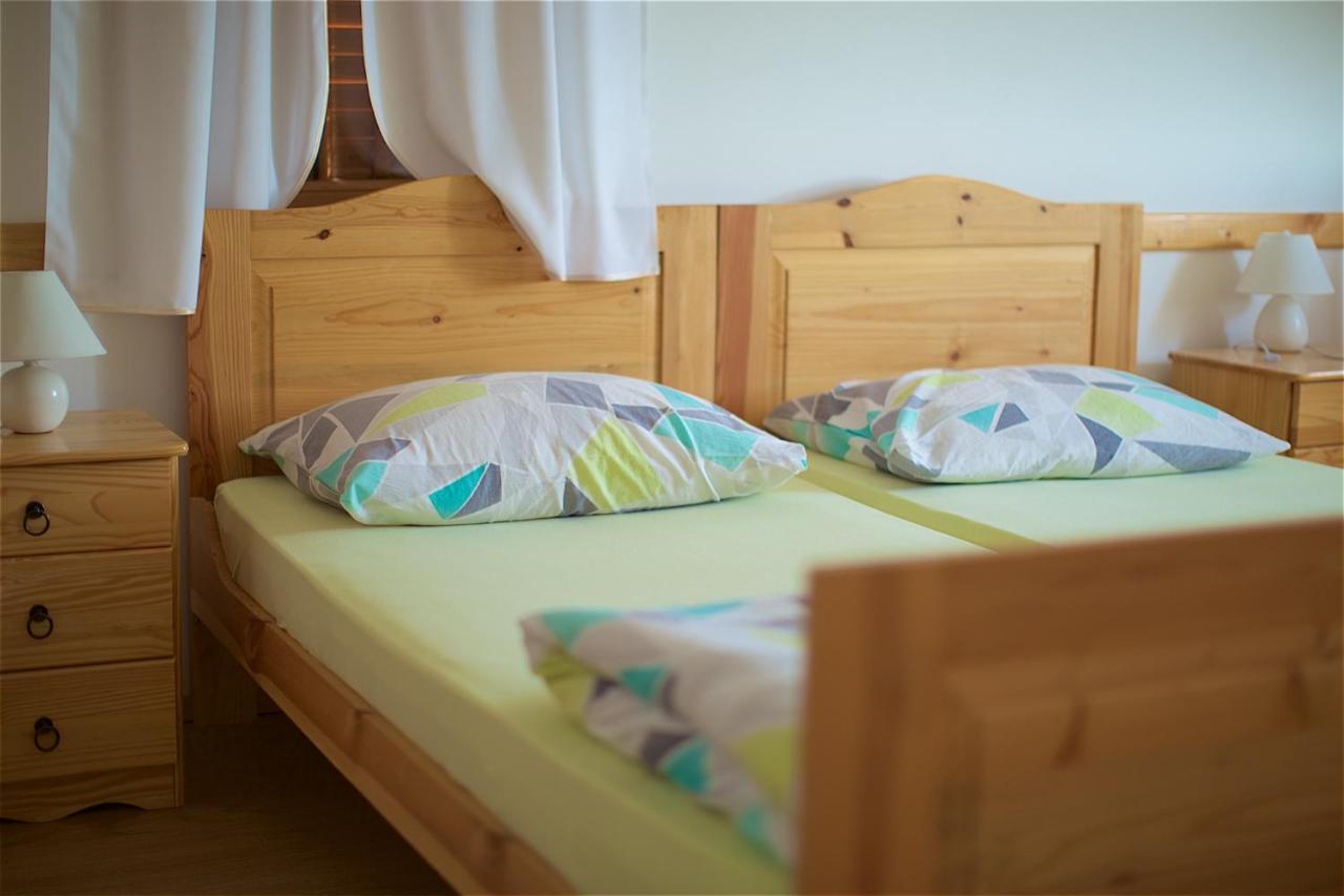 Jirsovci Tourist Farm Apartments Lovrec מראה חיצוני תמונה